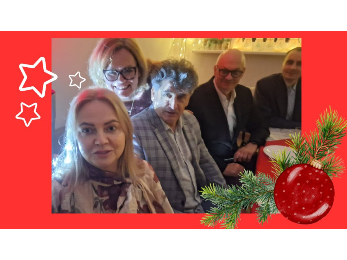 ŚWIĄTECZNA KOLACJA